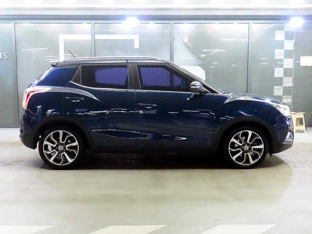 Ssangyong Tivoli - Vista 3