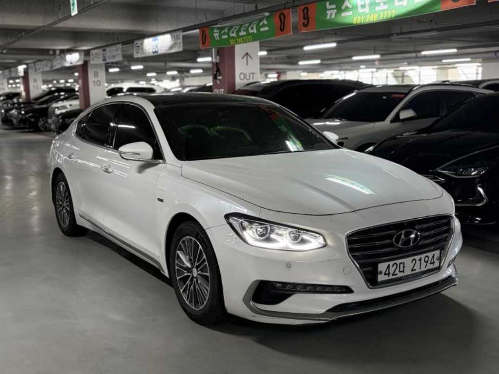 HYUNDAI Grandeur - Vista 2