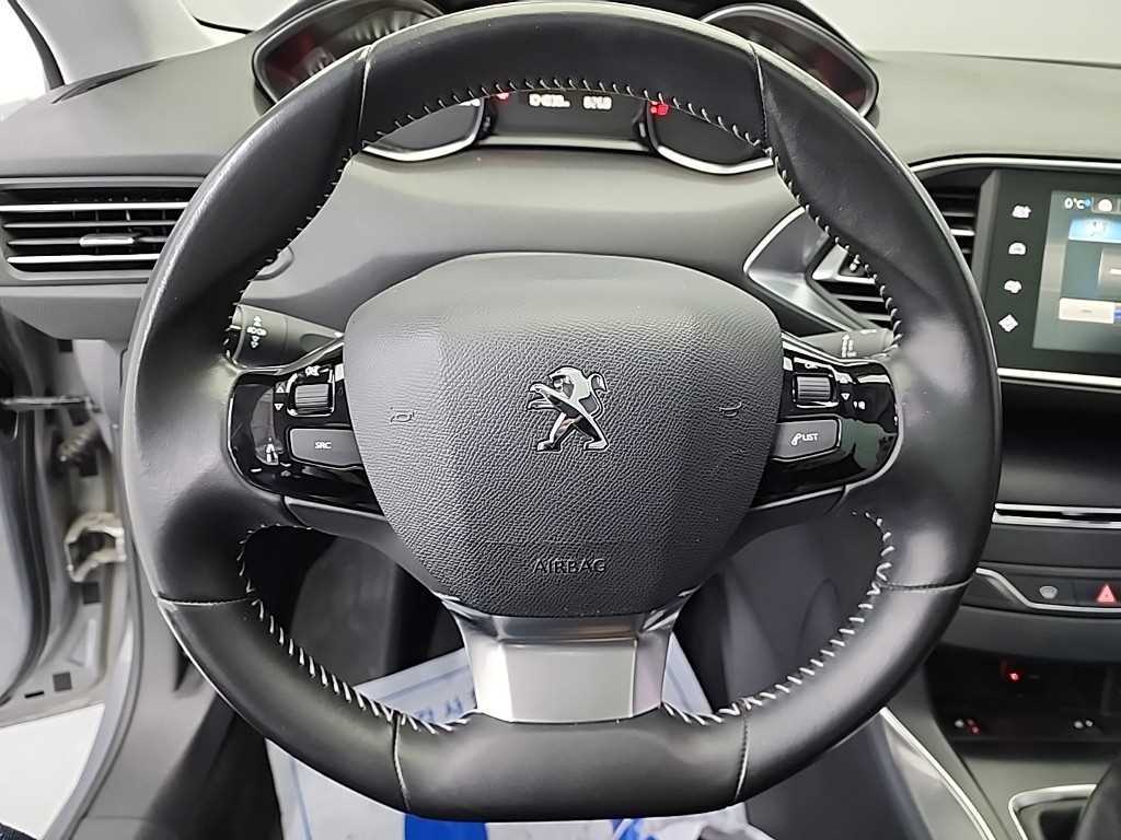 Peugeot 308 - Vista 9