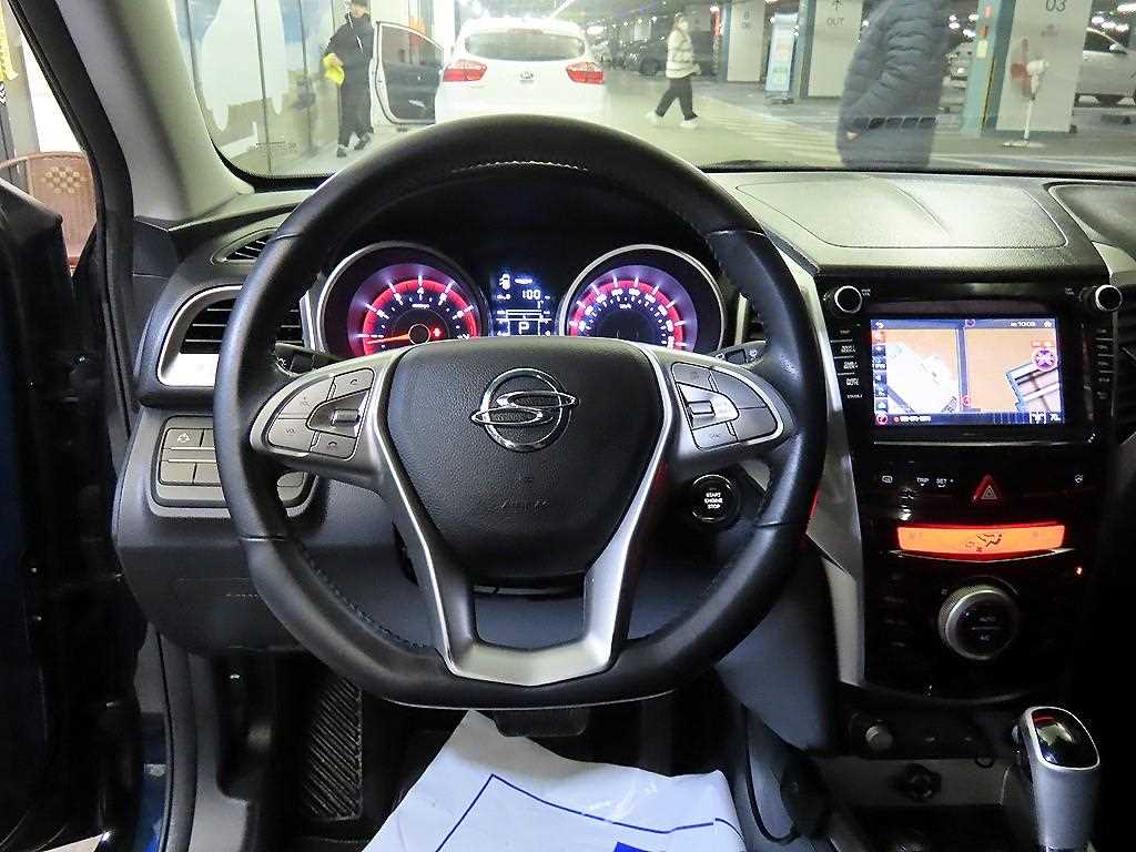 Ssangyong Tivoli - Vista 8