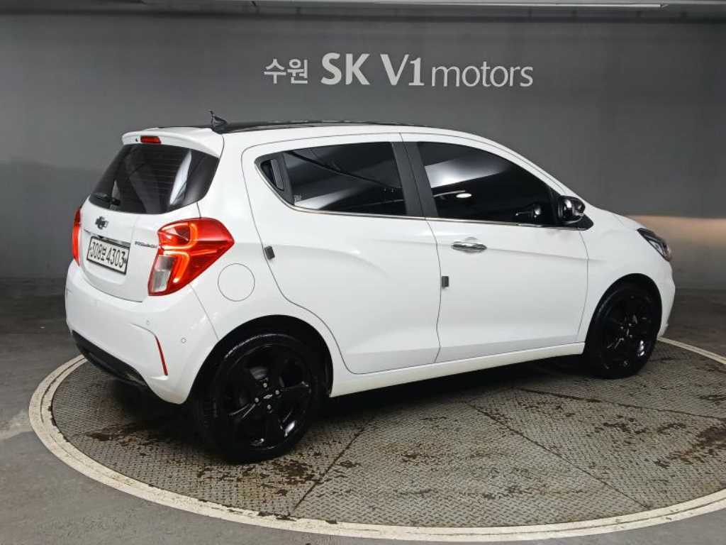 Chevrolet Spark - Vista 5
