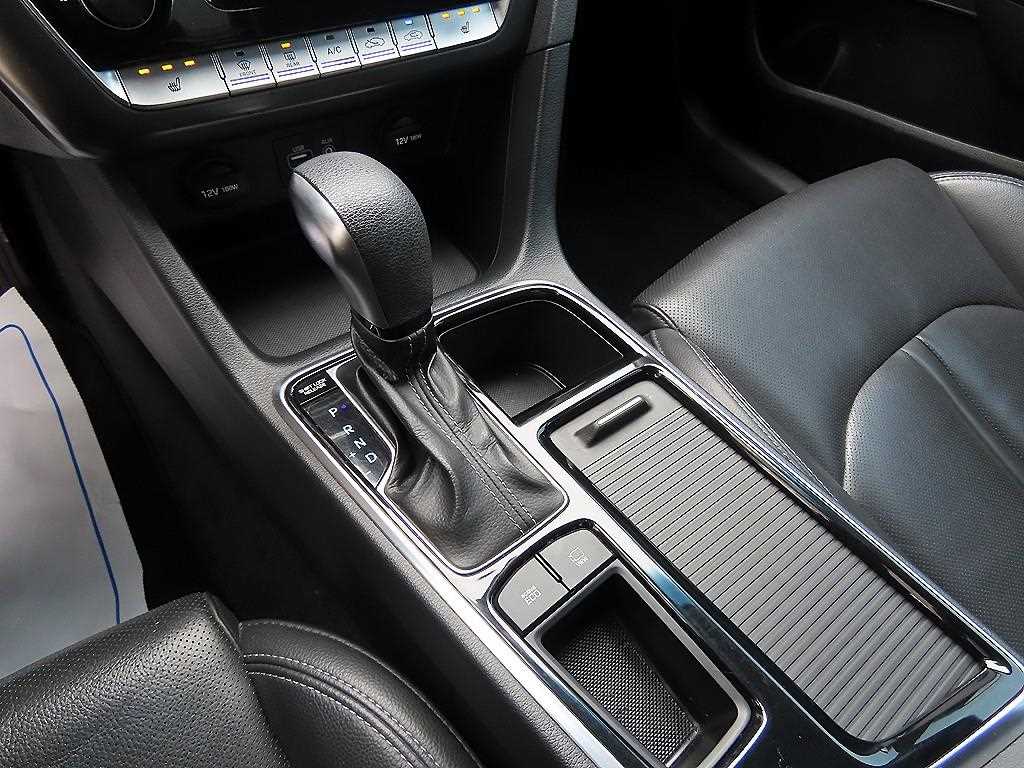 HYUNDAI Sonata - Vista 10