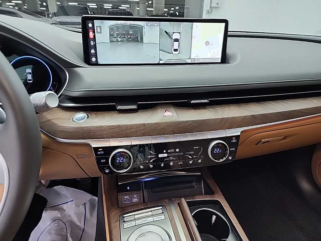 Genesis G80 - Vista 10