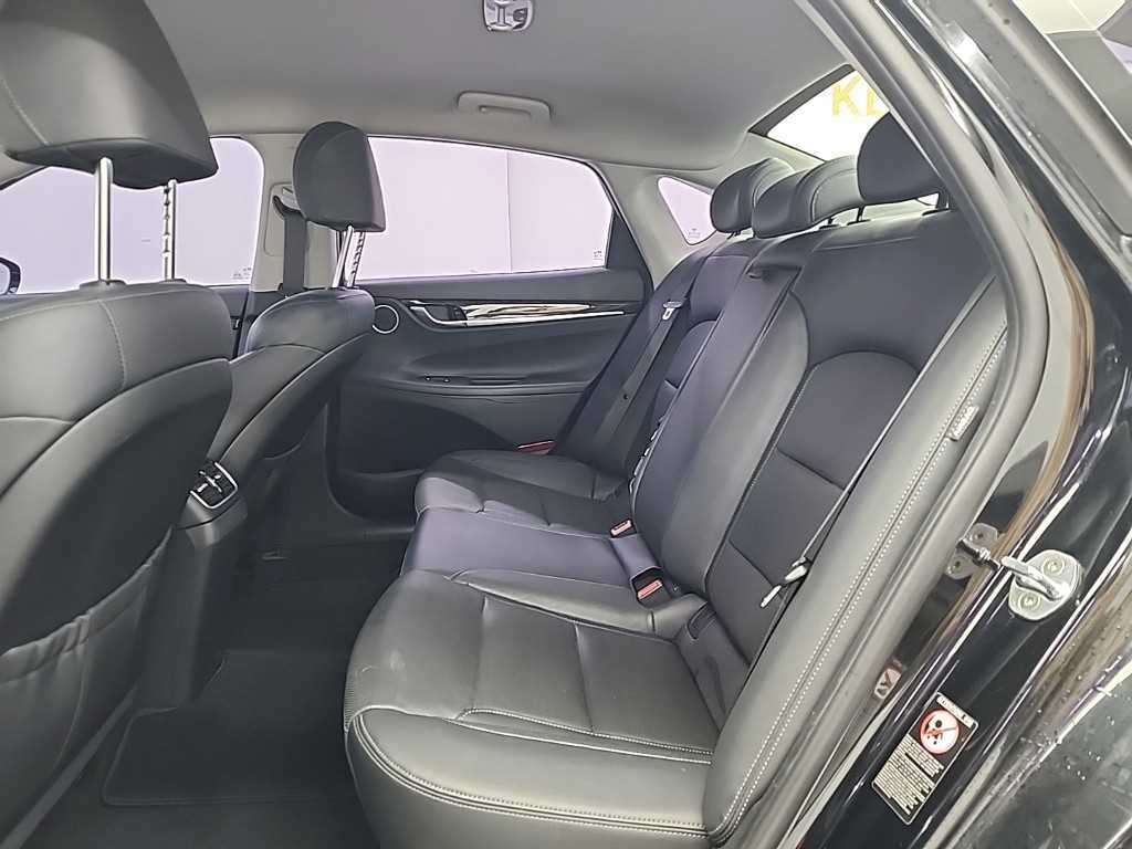 HYUNDAI Grandeur - Vista 12