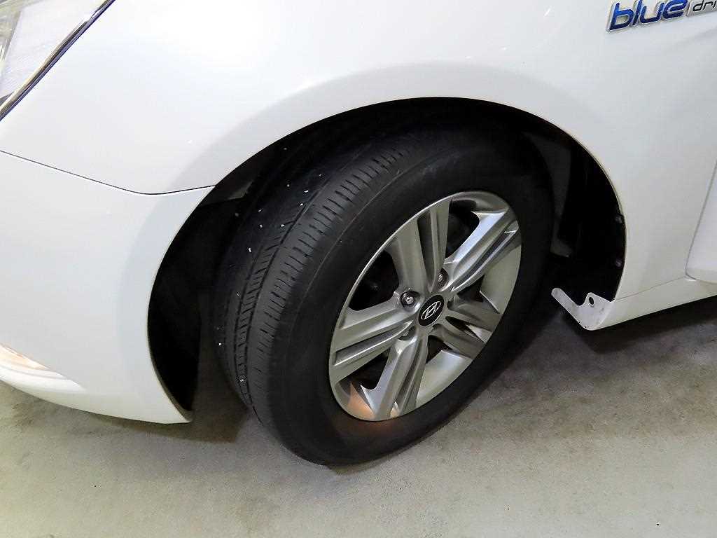 HYUNDAI Sonata 2013 Blanco - Importación desde Corea - HF Imports Iquique - Foto 20