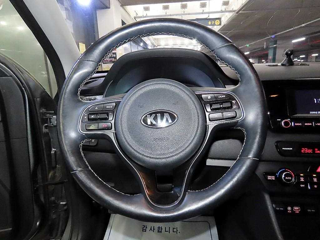 KIA Niro - Vista 8