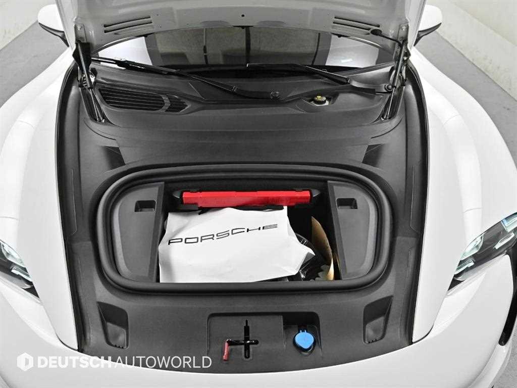 Porsche Taycan - Vista 6