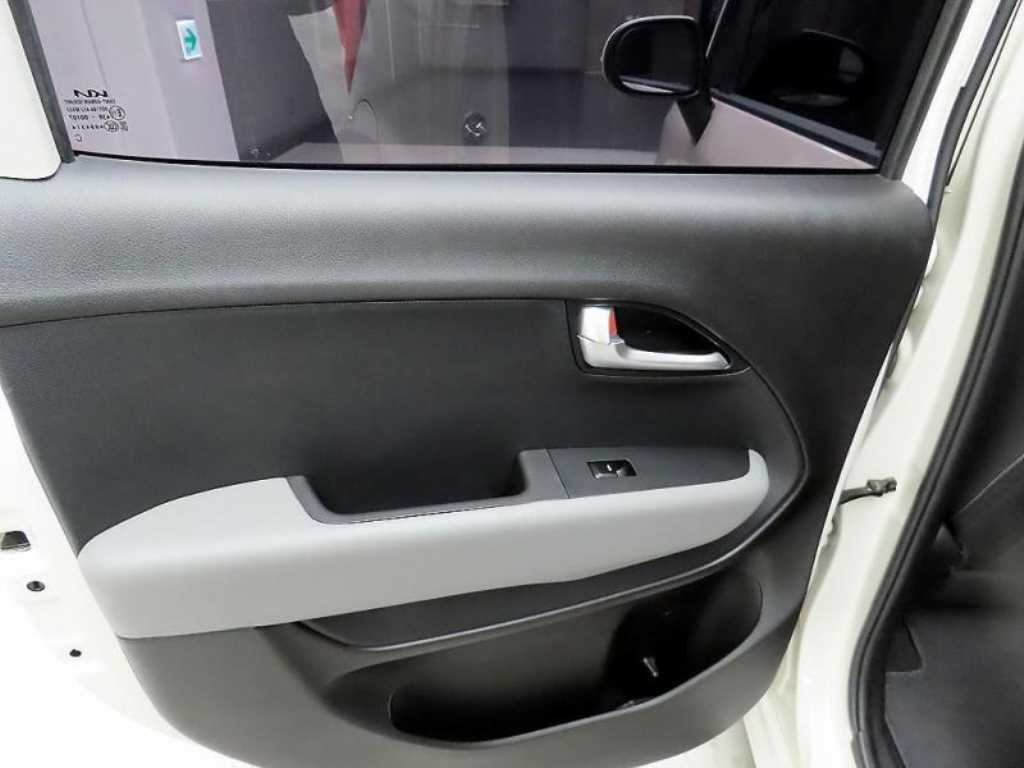 KIA Ray 2022 the color of pearl - Importación desde Corea - HF Imports Iquique - Foto 13