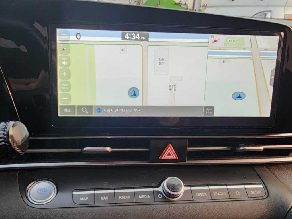 HYUNDAI Avante - Vista 11