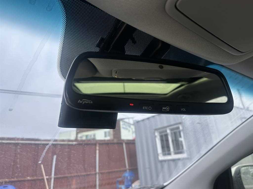 HYUNDAI i30 - Vista 12