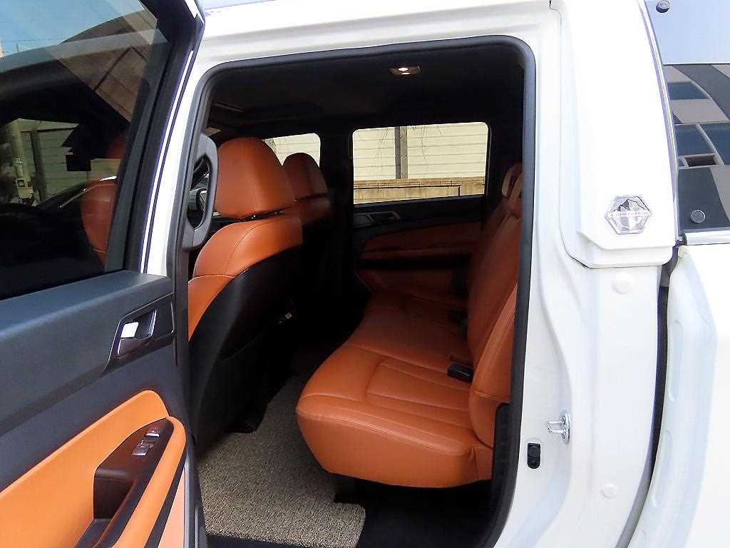 Ssangyong Rexton - Vista 6