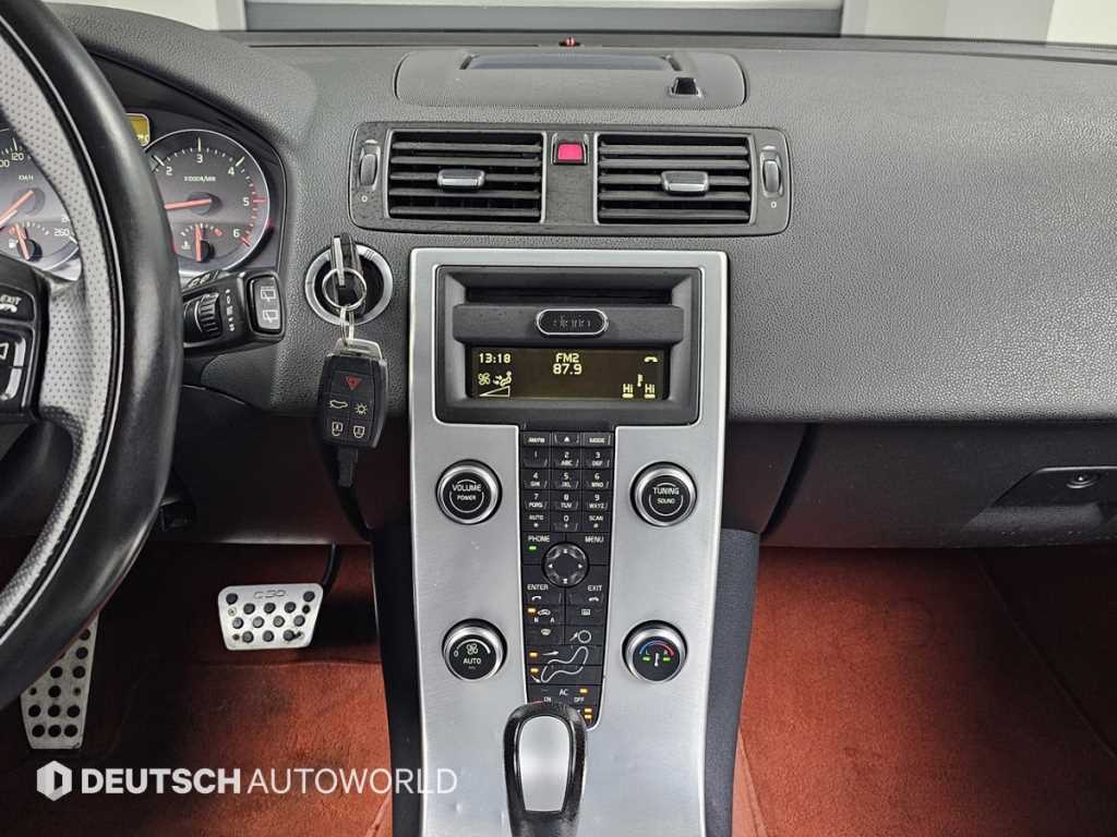 Volvo C30 2011 Negro - Importación desde Corea - HF Imports Iquique - Foto 14