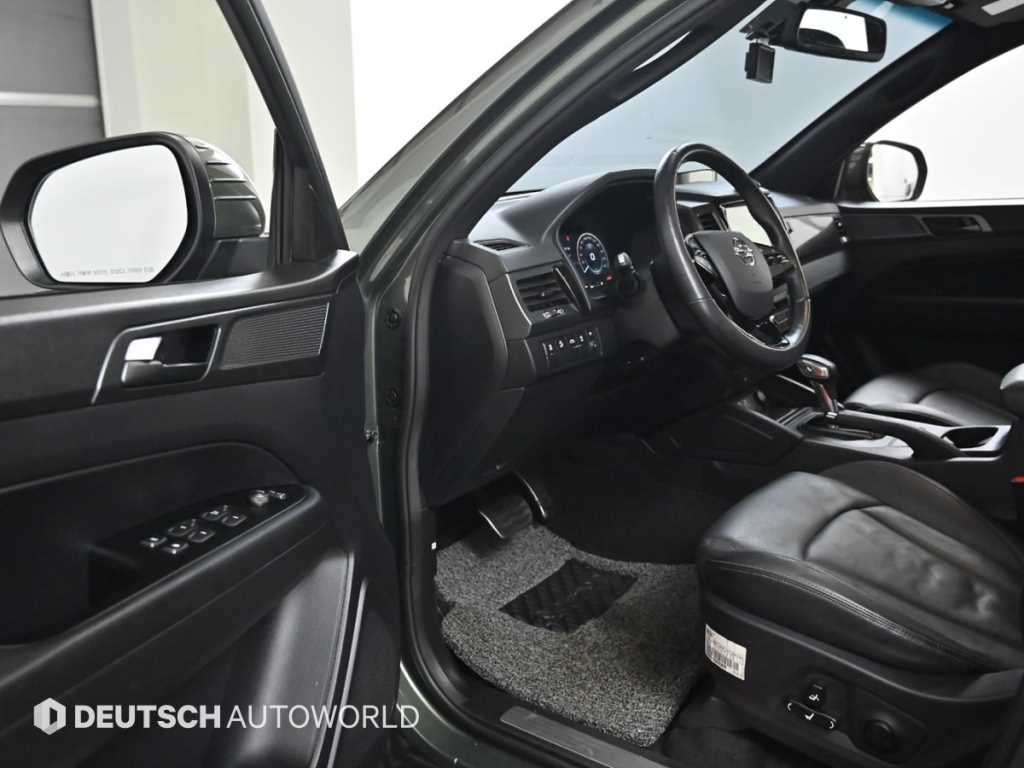 Ssangyong Rexton - Vista 11