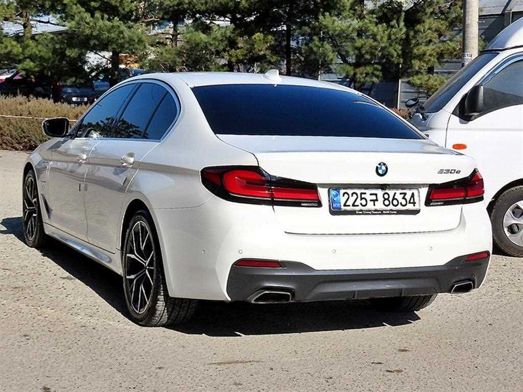 BMW 5 Series - Vista 3