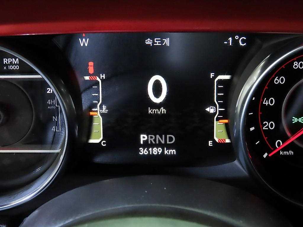 Jeep Wrangler - Vista 9