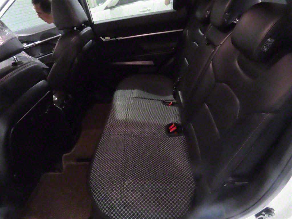 Ssangyong Torres - Vista 9