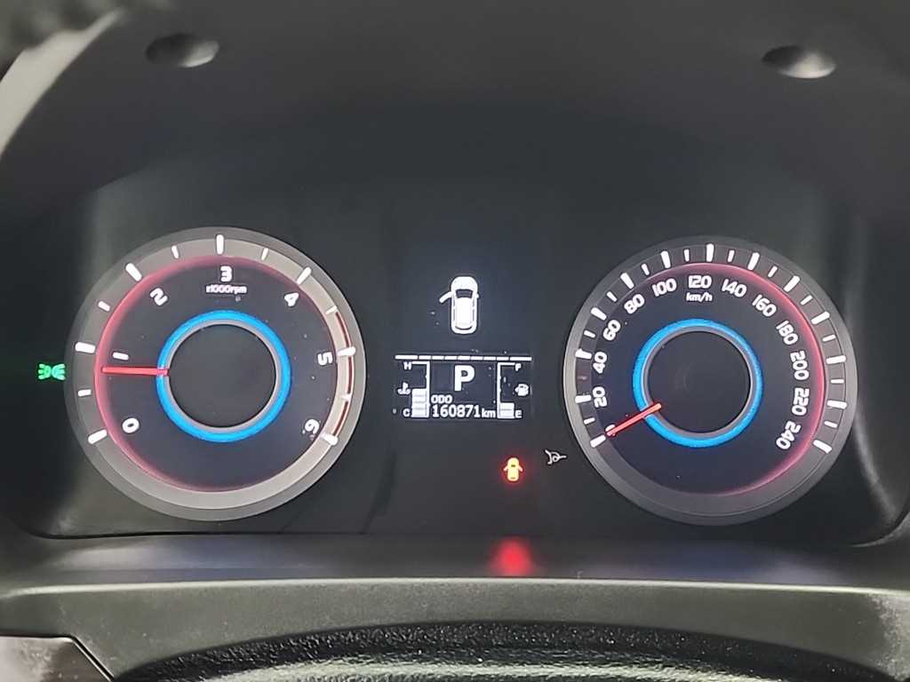 Ssangyong Korando - Vista 6