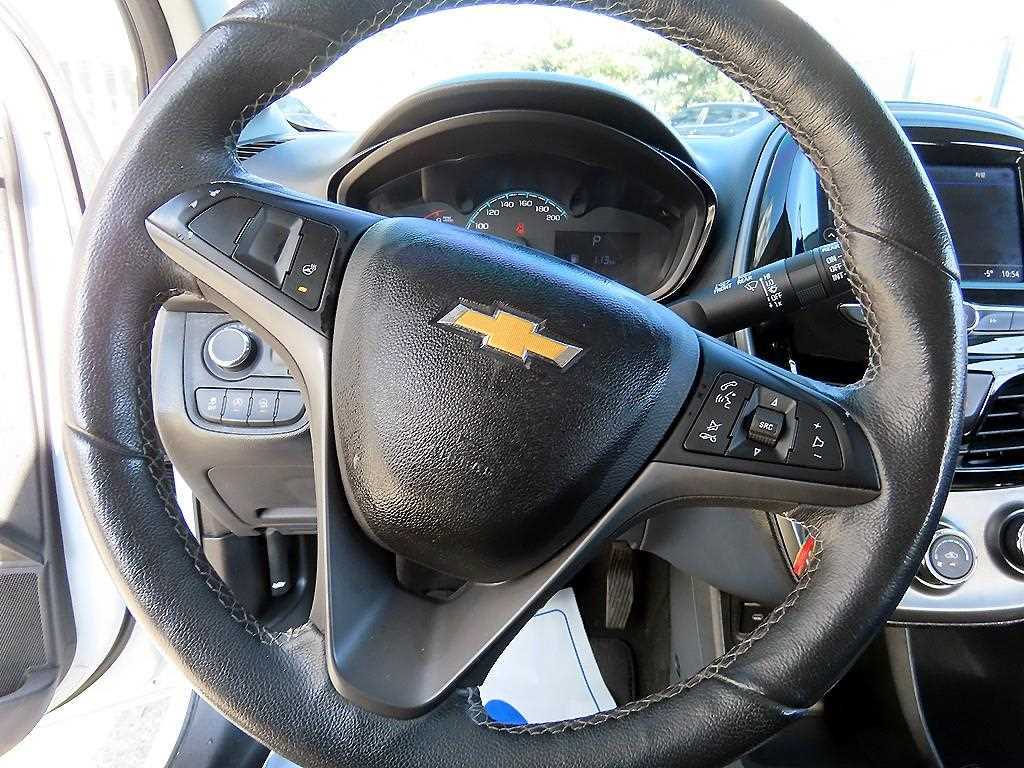 Chevrolet Spark - Vista 8