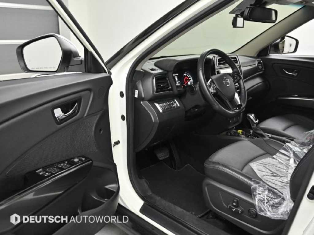 Ssangyong Tivoli - Vista 11