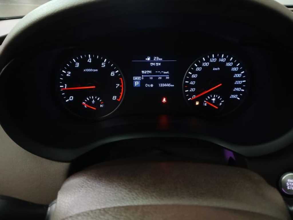 KIA Stinger - Vista 9