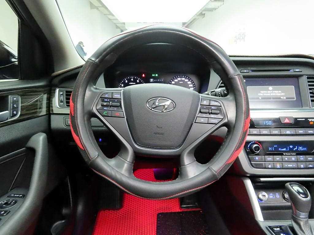 HYUNDAI Sonata - Vista 7