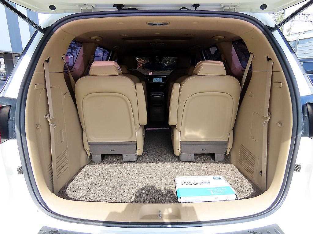 KIA Carnival 2019 Blanco - Importación desde Corea - HF Imports Iquique - Foto 16