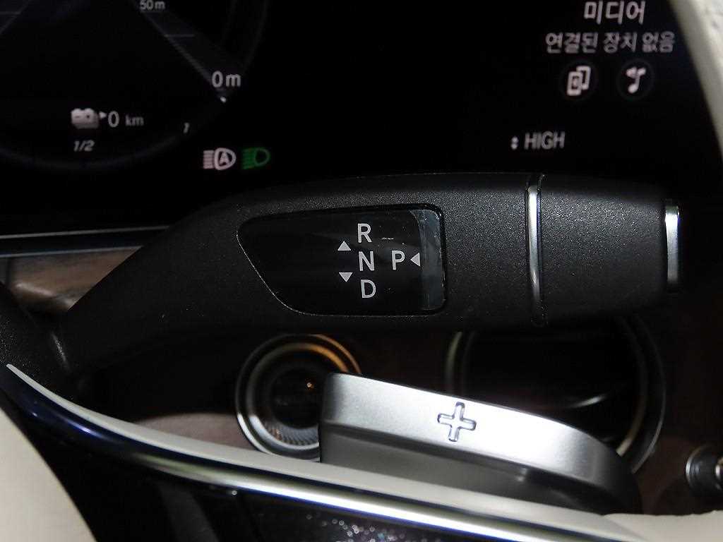 Mercedes Benz E class 2021 Blanco - Importación desde Corea - HF Imports Iquique - Foto 13