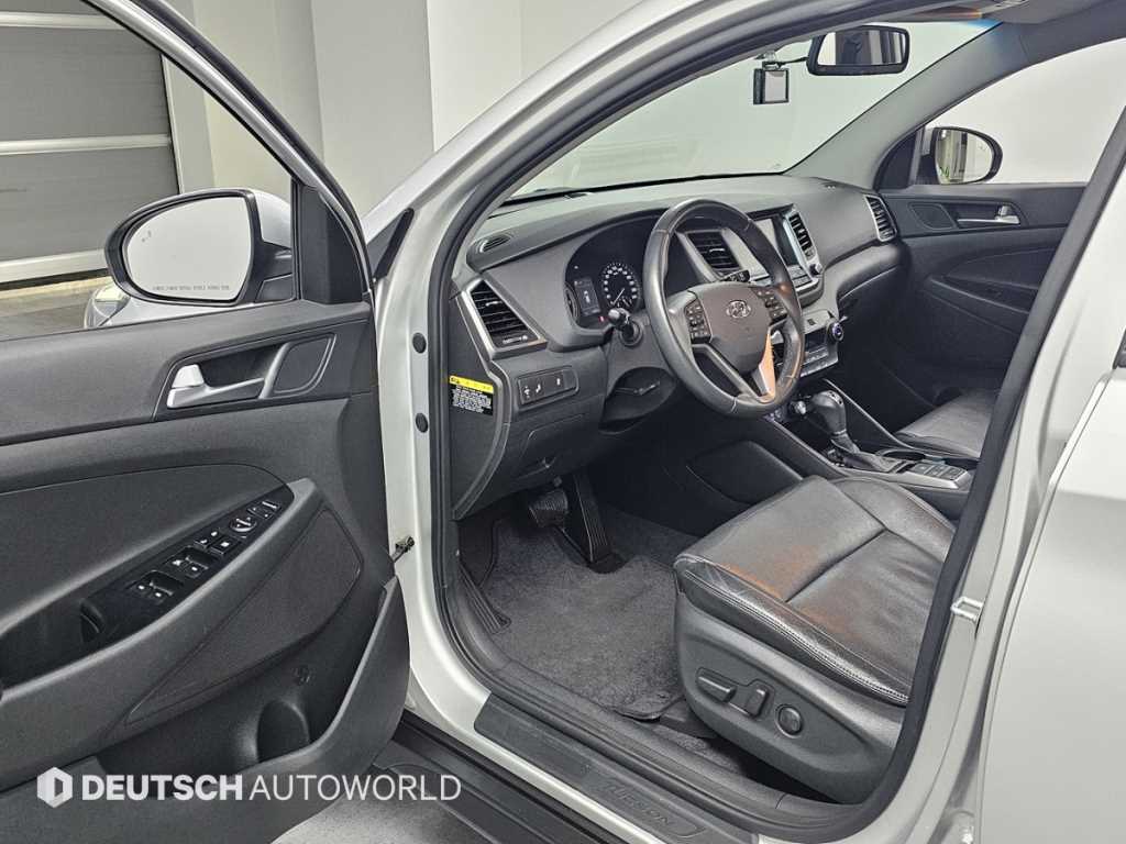 HYUNDAI Tucson - Vista 11