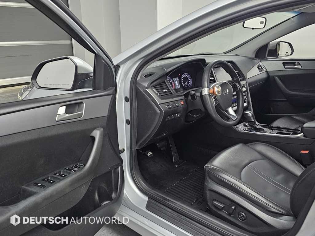 HYUNDAI Sonata - Vista 11