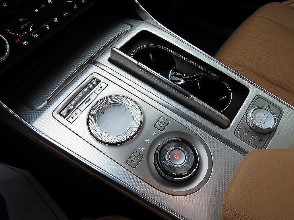 Genesis GV80 - Vista 11