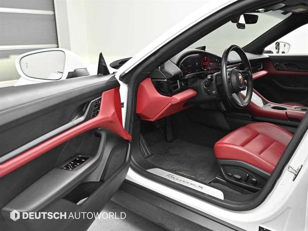 Porsche Taycan - Vista 11