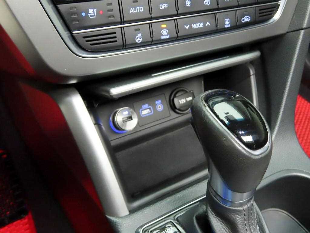 HYUNDAI Sonata - Vista 10