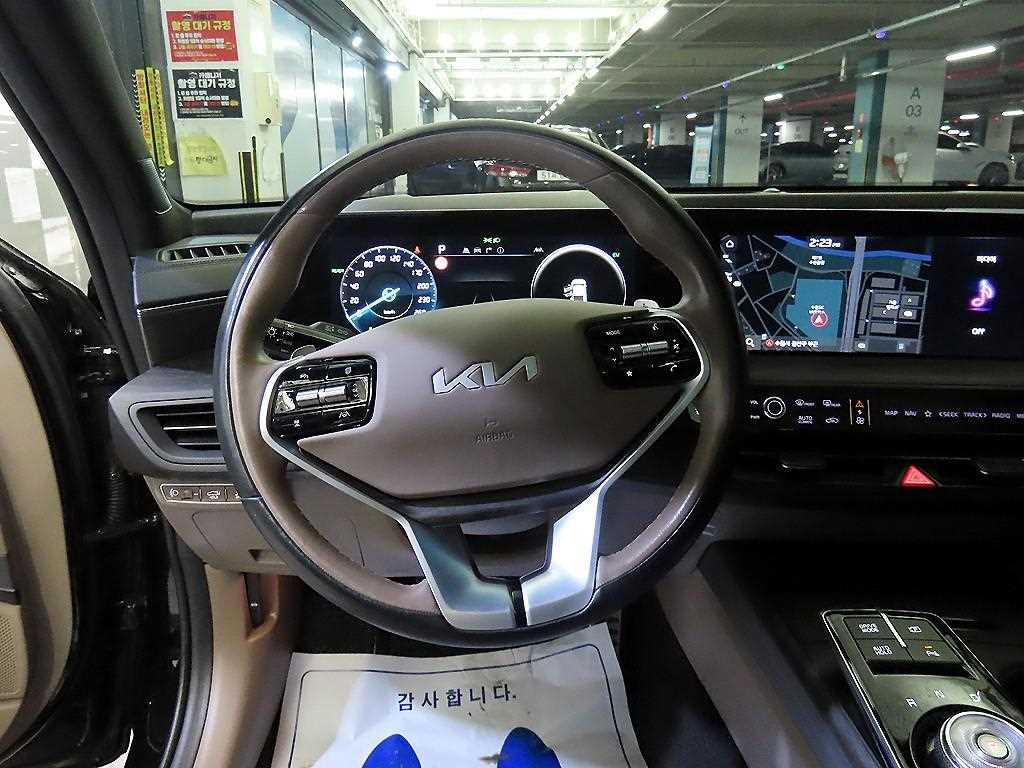 KIA K8 - Vista 8
