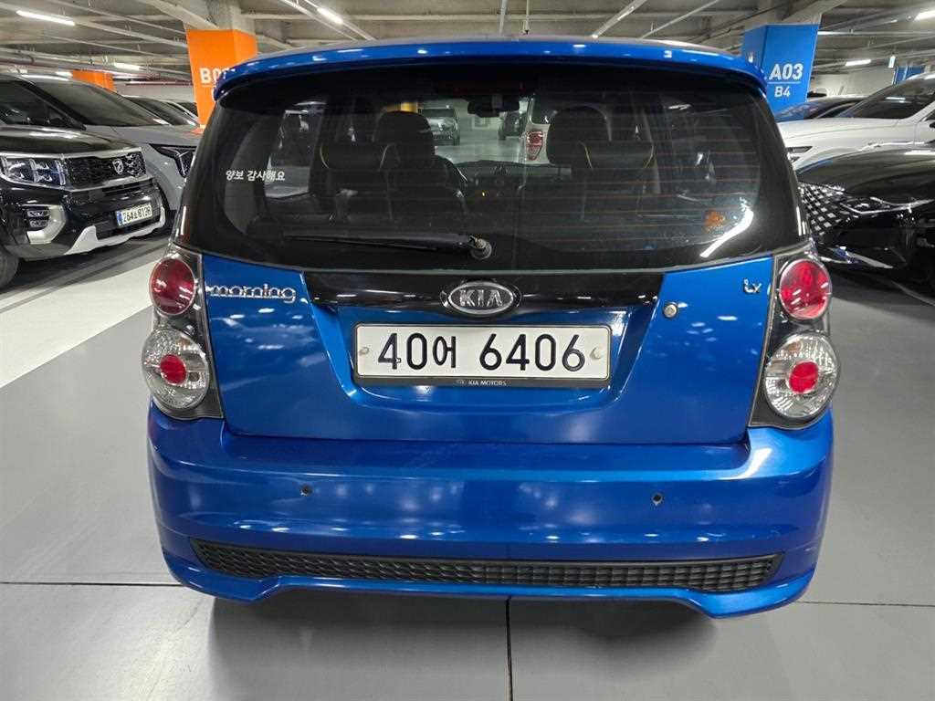 KIA Morning - Vista 4