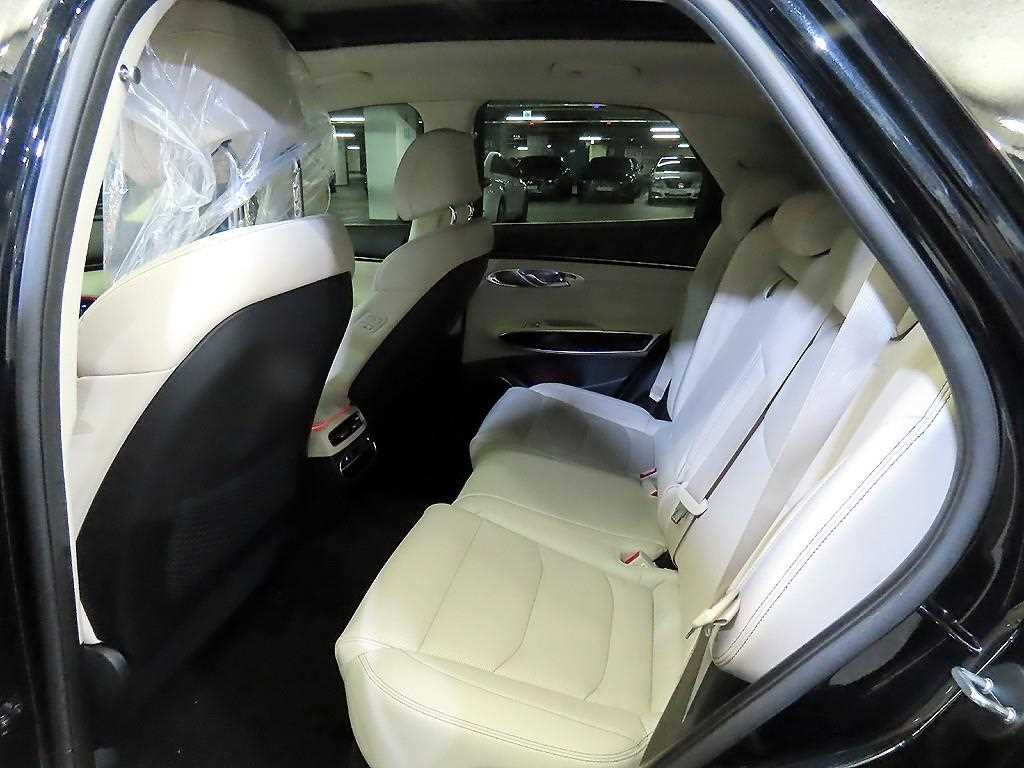 Genesis GV70 - Vista 7