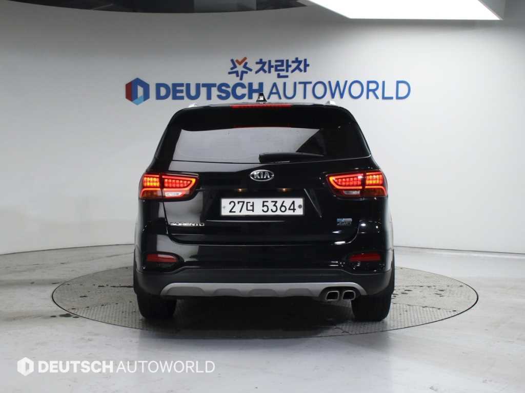 KIA Sorento - Vista 4