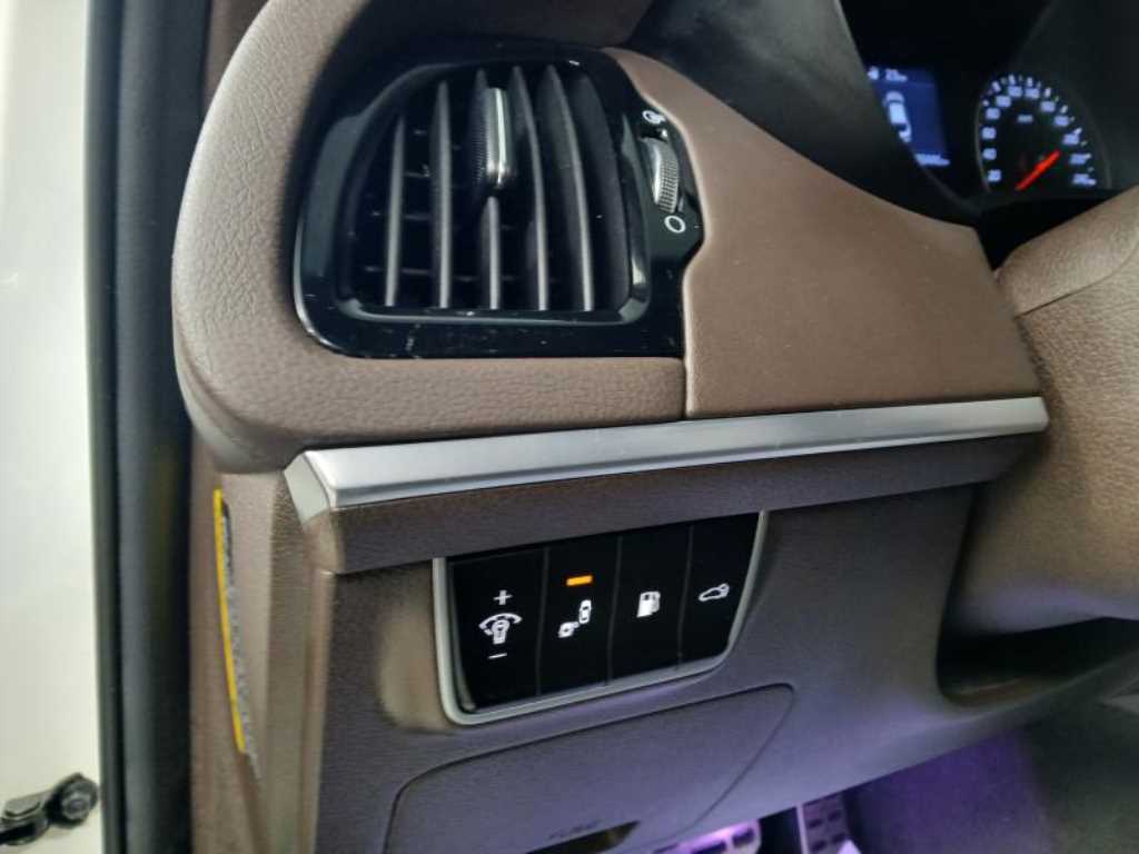 KIA Stinger - Vista 10