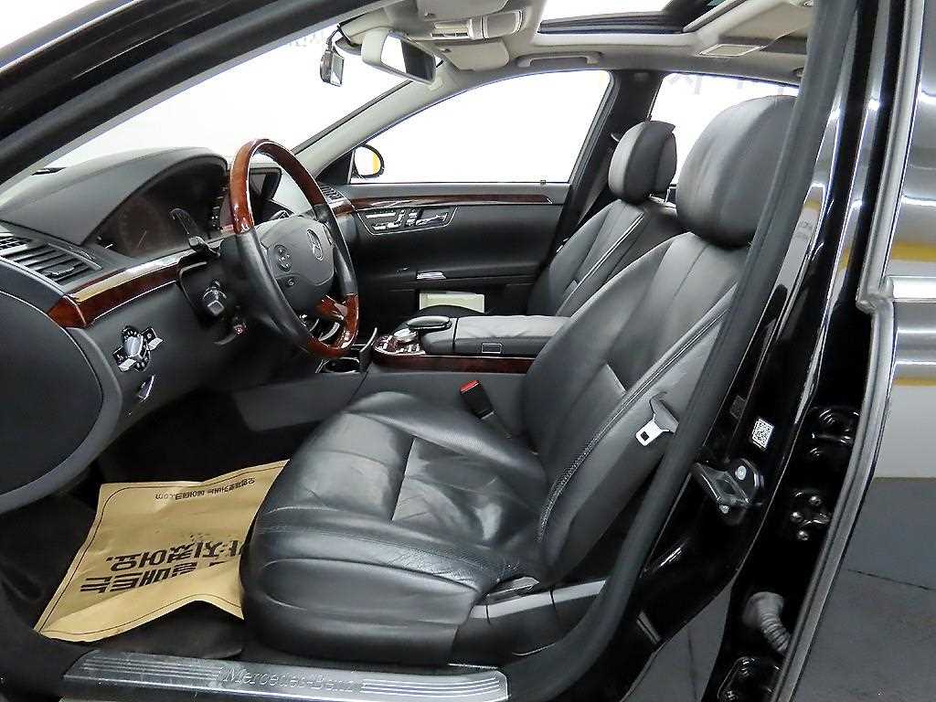 Mercedes Benz S Class - Vista 5