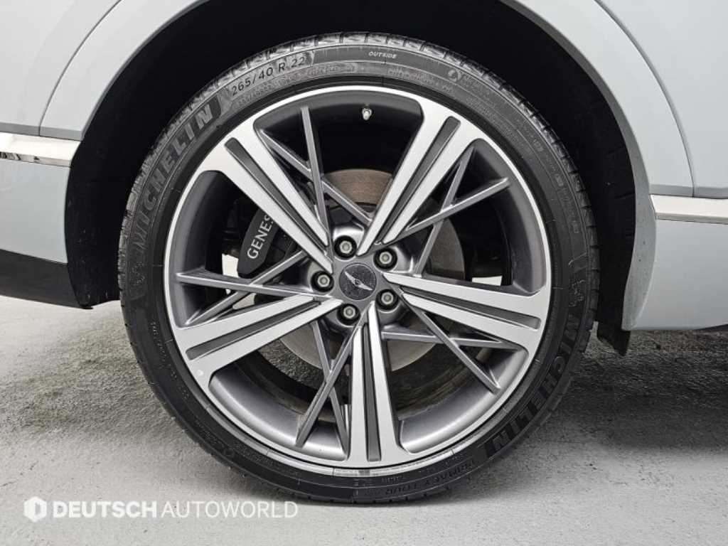 Genesis GV80 - Vista 5