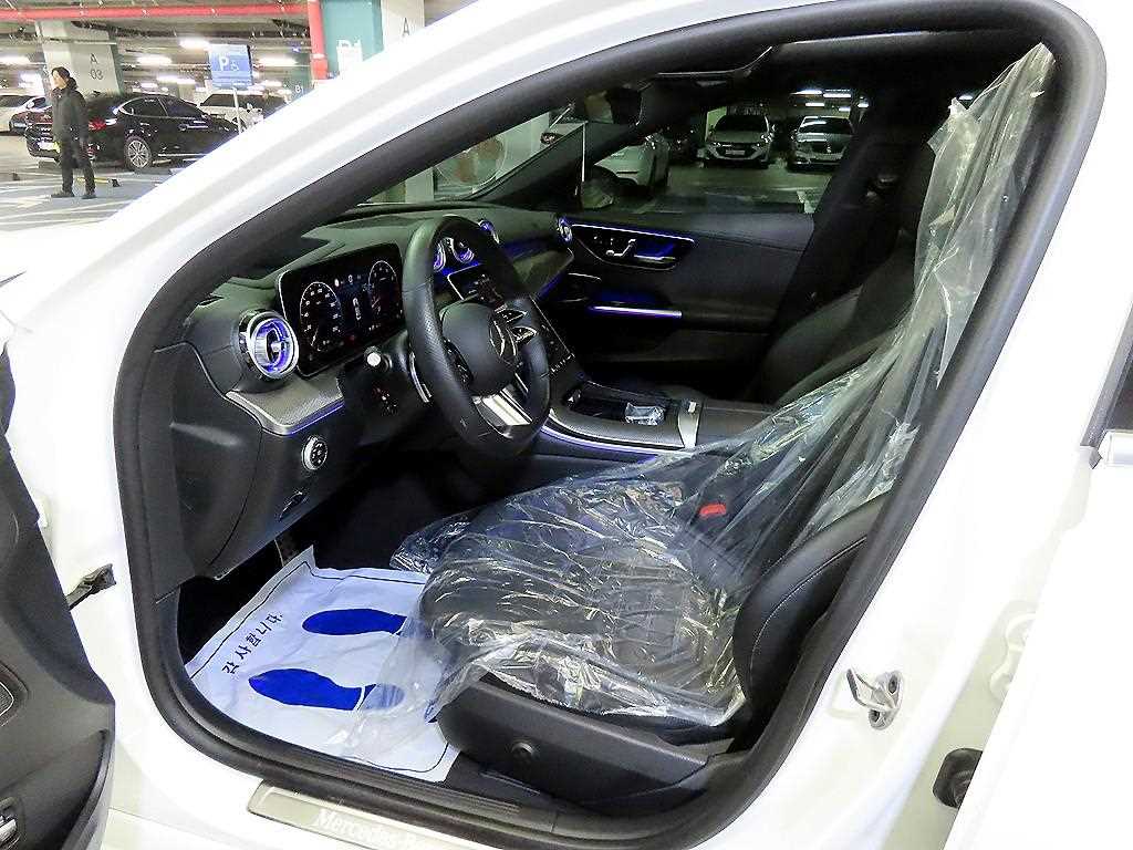 Mercedes Benz C Class - Vista 6