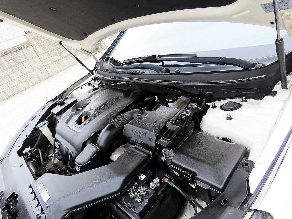 HYUNDAI Sonata 2019 Blanco - Importación desde Corea - HF Imports Iquique - Foto 18