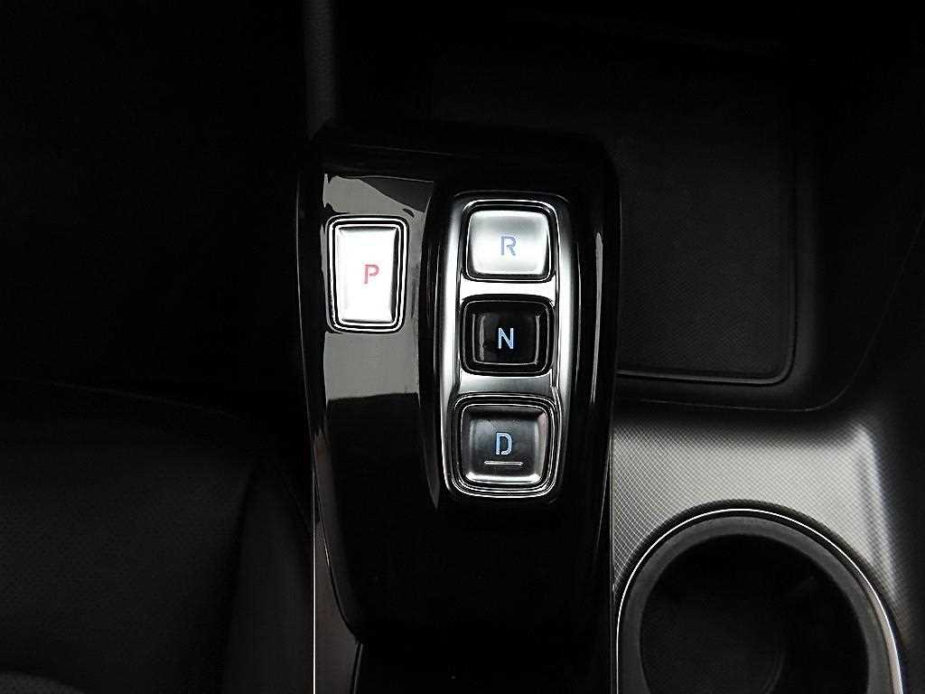 HYUNDAI Sonata - Vista 10