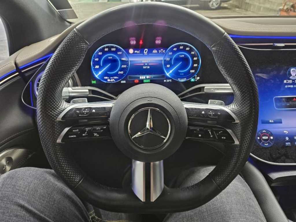 Mercedes Benz EQS - Vista 7