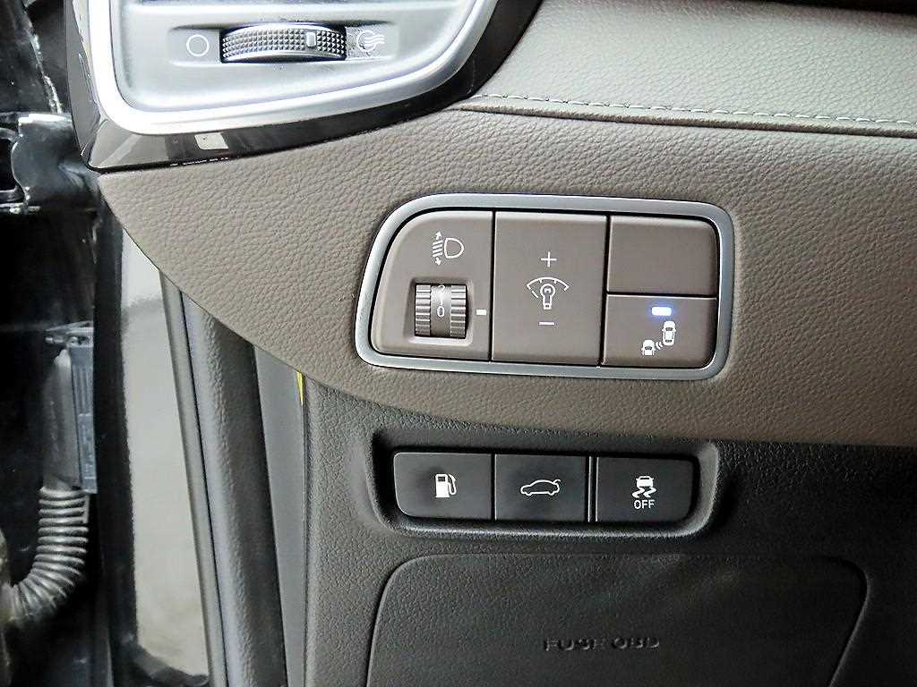 HYUNDAI Grandeur - Vista 12