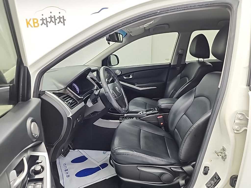 Ssangyong Korando - Vista 11