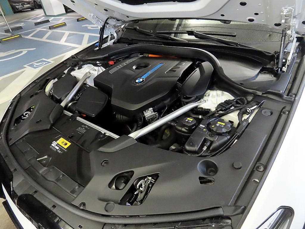 BMW 5 Series 2020 Blanco - Importación desde Corea - HF Imports Iquique - Foto 19