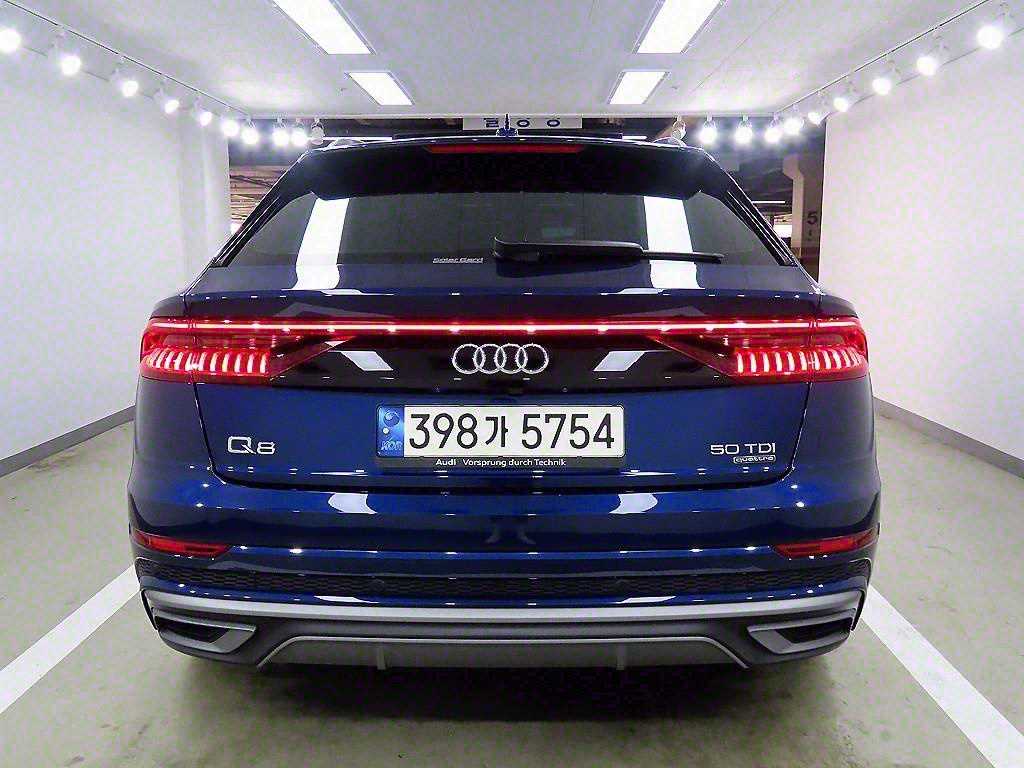 Audi Q8 - Vista 3