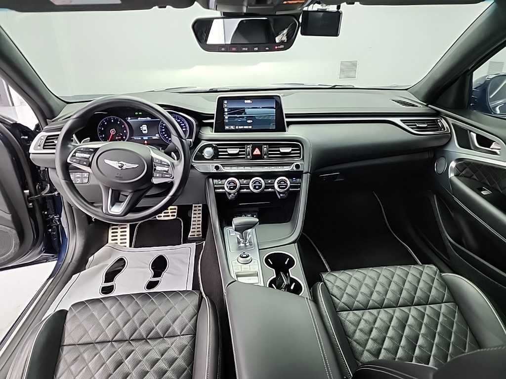 Genesis G70 - Vista 7