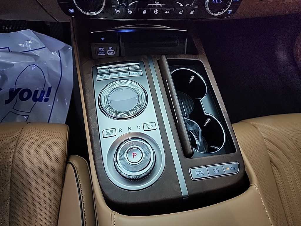Genesis G80 - Vista 8