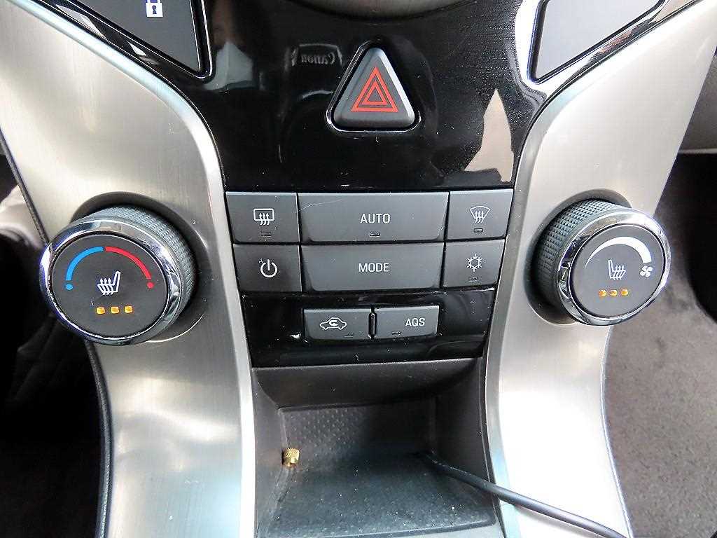 Chevrolet Cruise 2013 Blanco - Importación desde Corea - HF Imports Iquique - Foto 15